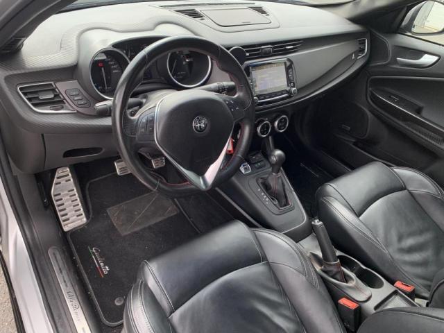 Alfa Romeo Giulietta image 6