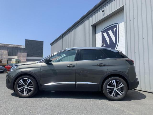 Peugeot 3008 image 2