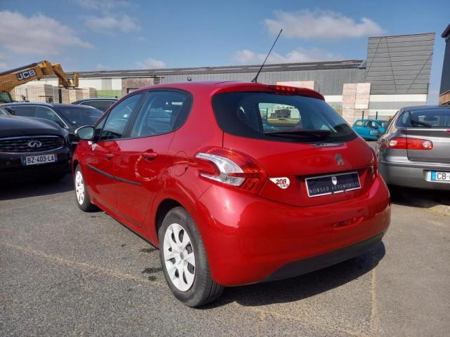 Peugeot 208 image 7