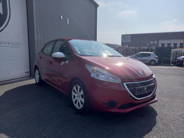 Peugeot 208 image 2