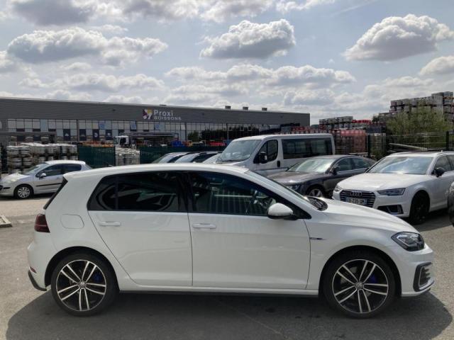 Volkswagen Golf image 7