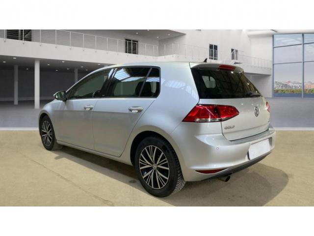 Volkswagen Golf image 7