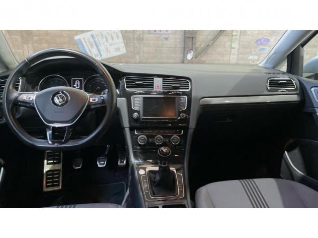 Volkswagen Golf image 2