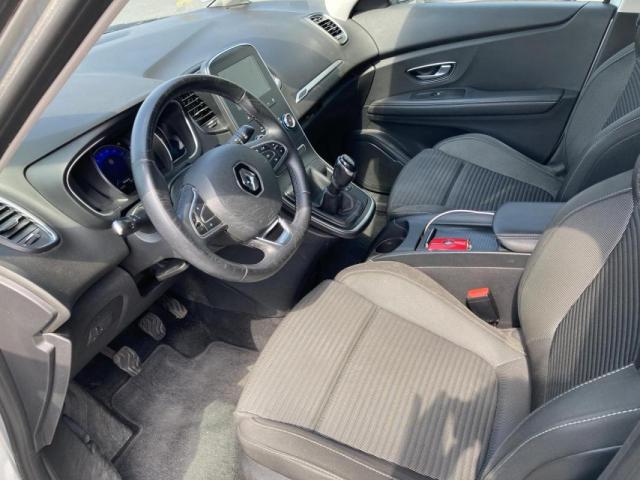 Renault Grand Scénic image 6