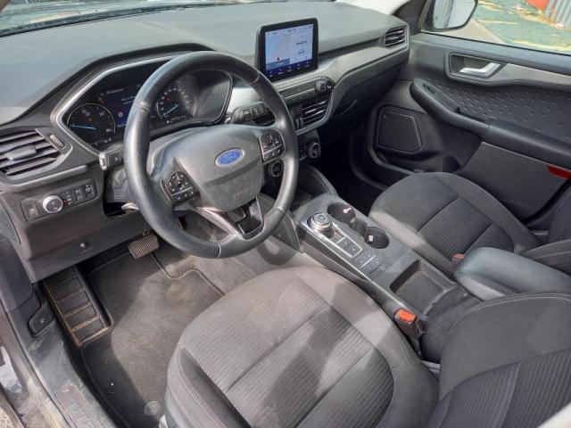 Ford Kuga image 8