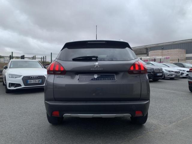 Peugeot 2008 image 2