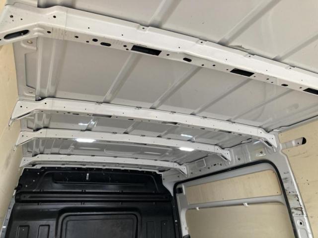 Volkswagen Crafter image 9