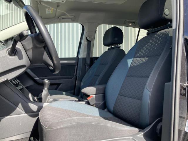 Volkswagen Touran image 1