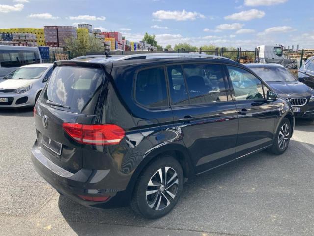 Volkswagen Touran image 9