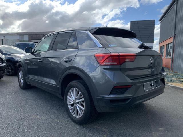 Volkswagen T-Roc image 2