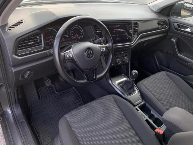 Volkswagen T-Roc image 9