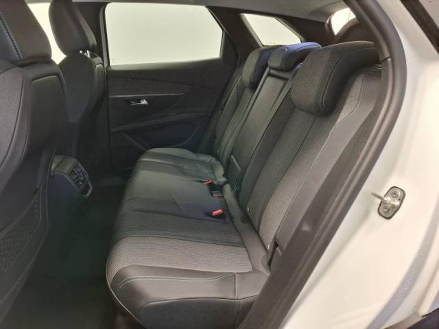 Peugeot 3008 image 1