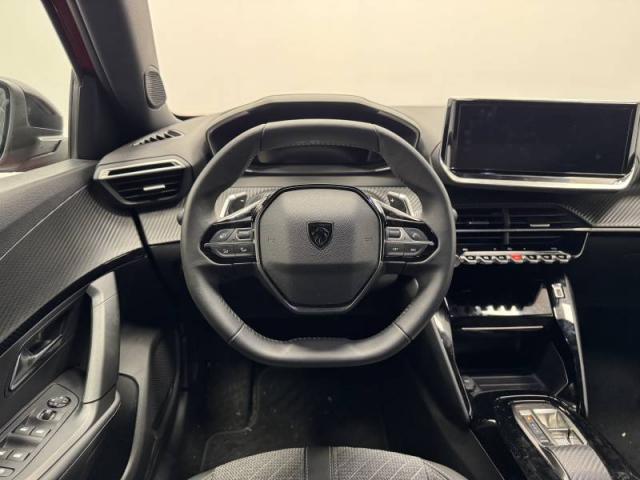Peugeot 2008 image 6