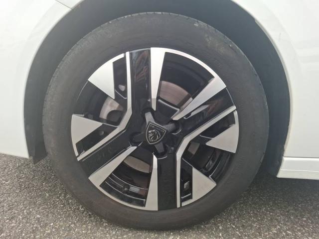 Peugeot 208 image 4