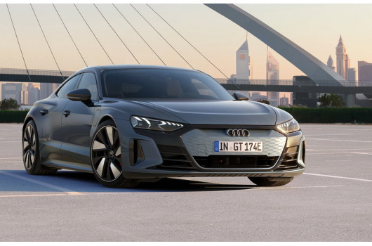 AUDI E TRON GT