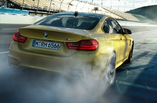 BMW M4 COUPE