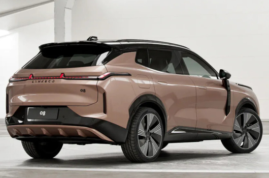 LYNK & CO 08