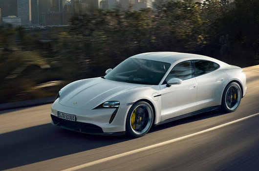 PORSCHE TAYCAN CROSS TURISMO