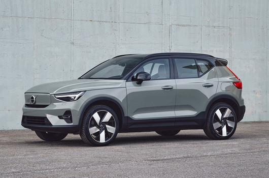 VOLVO EX40