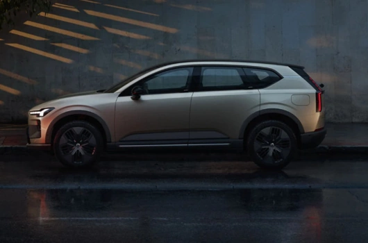 VOLVO EX60